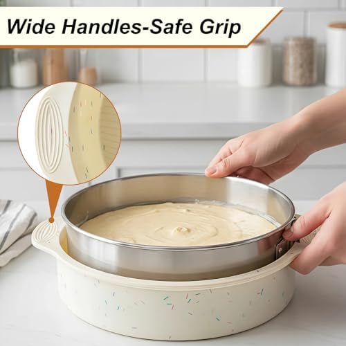 Silicone Cheesecake Pan Protector usage image